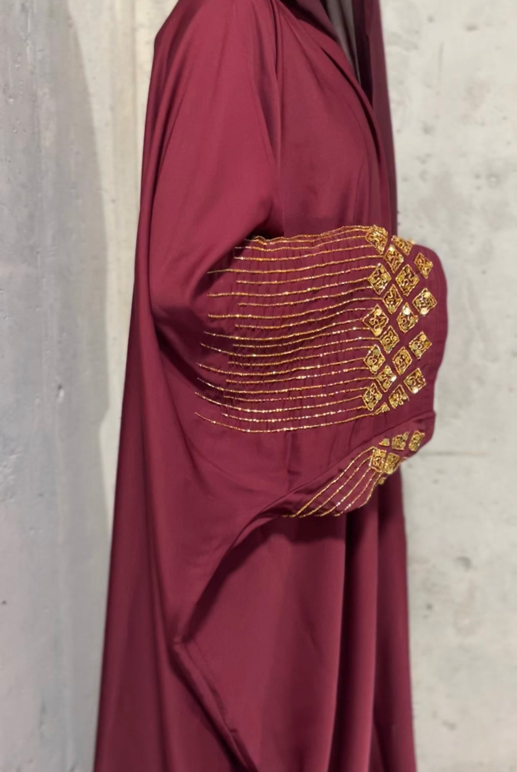 Ghazali غزالي (Burgundy/Gold)