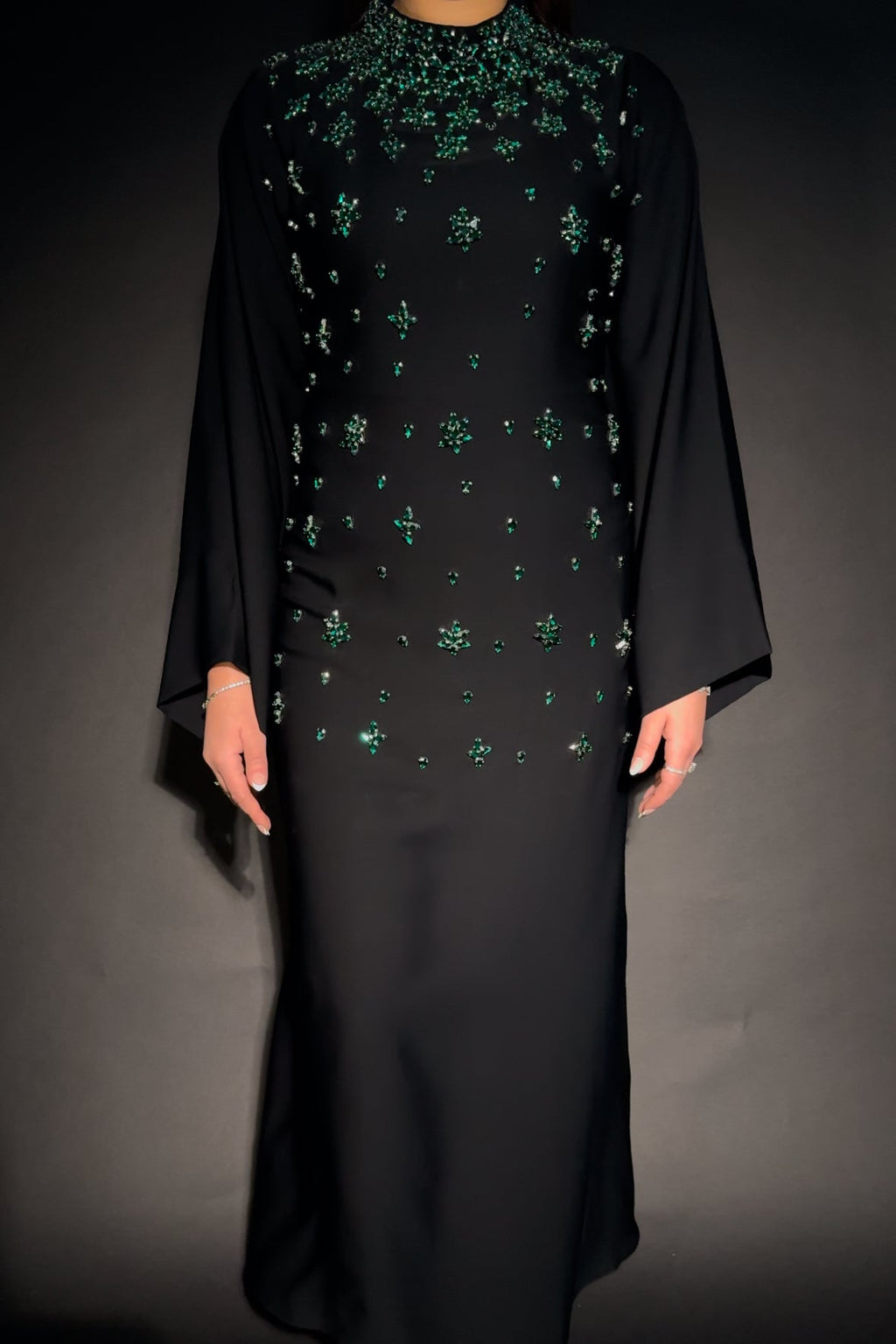Basma بسمة (Emerald)