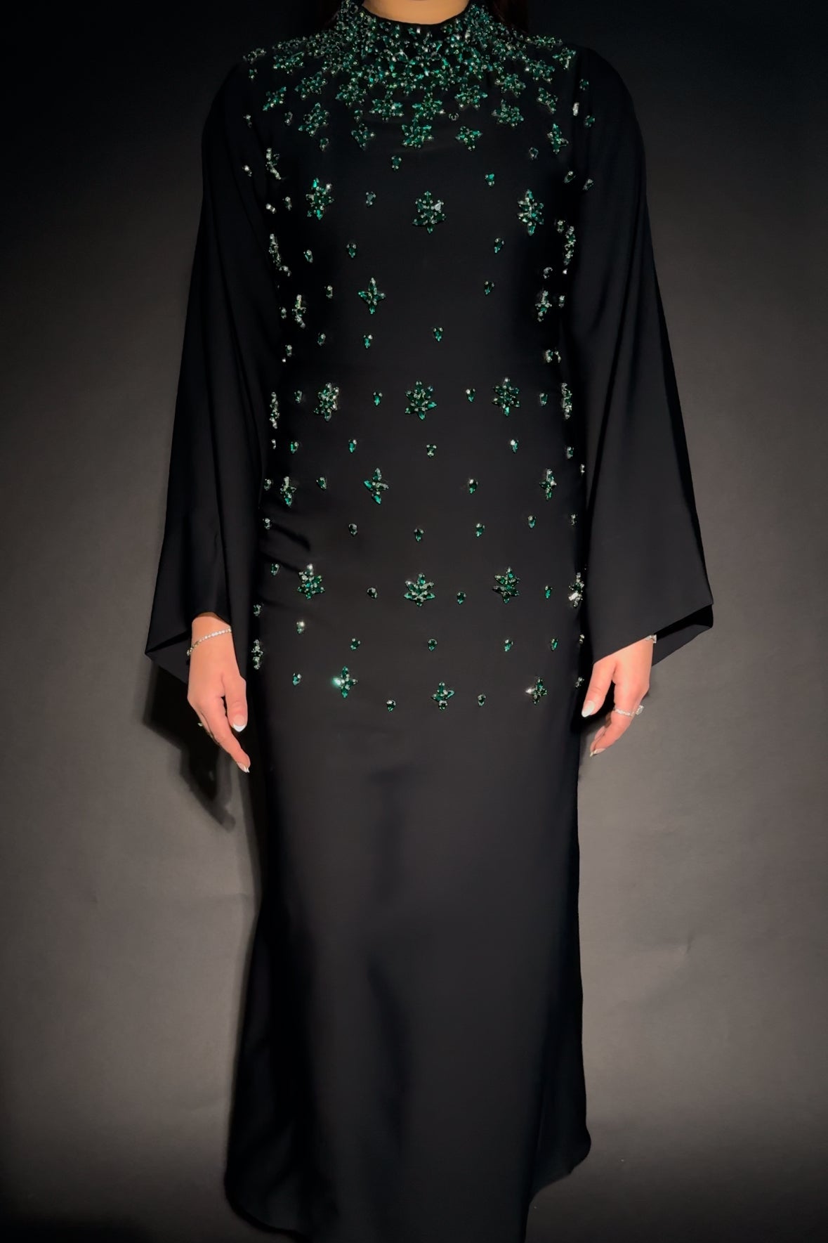 Basma بسمة (Emerald)