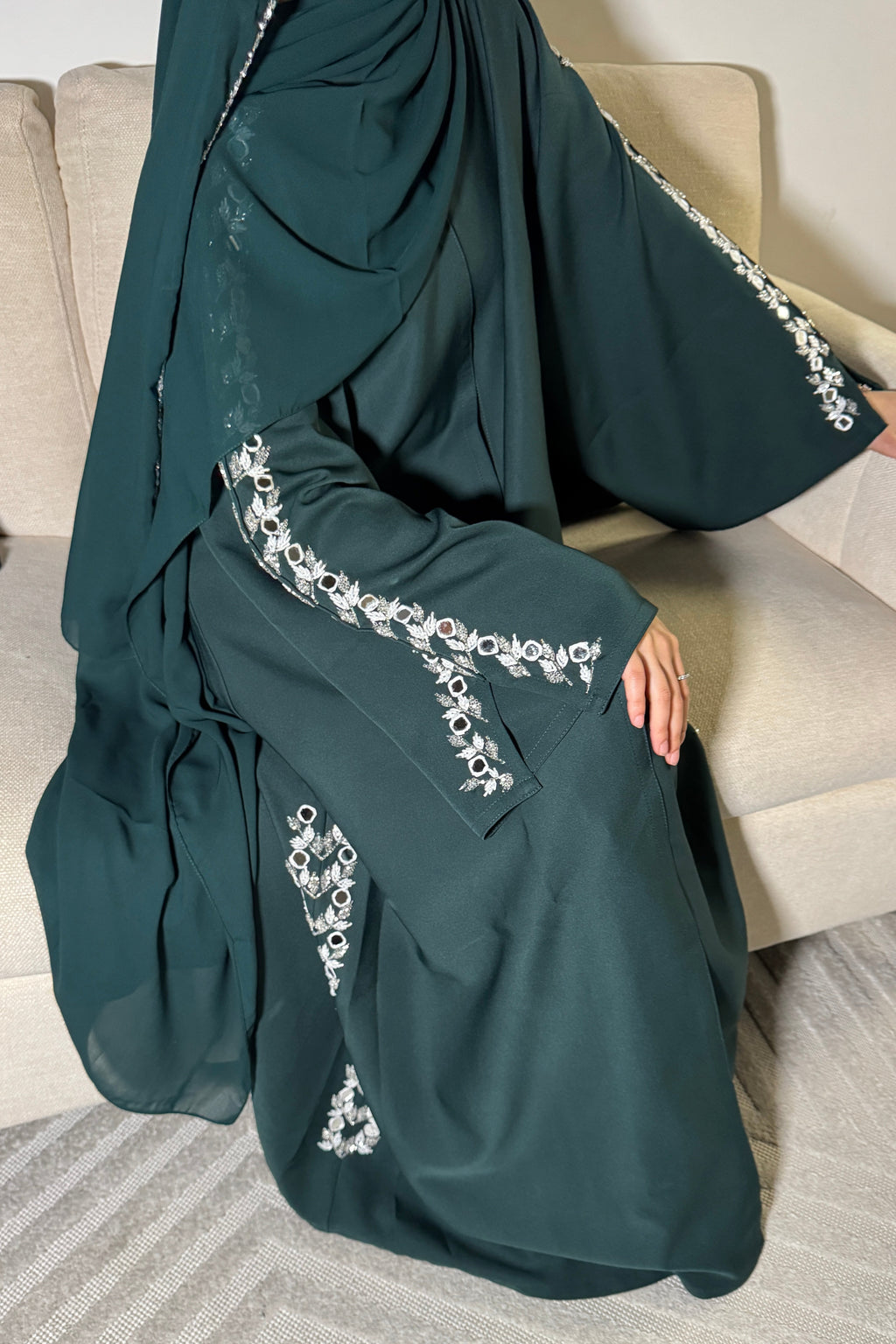 Aaira  أرى (Emerald)