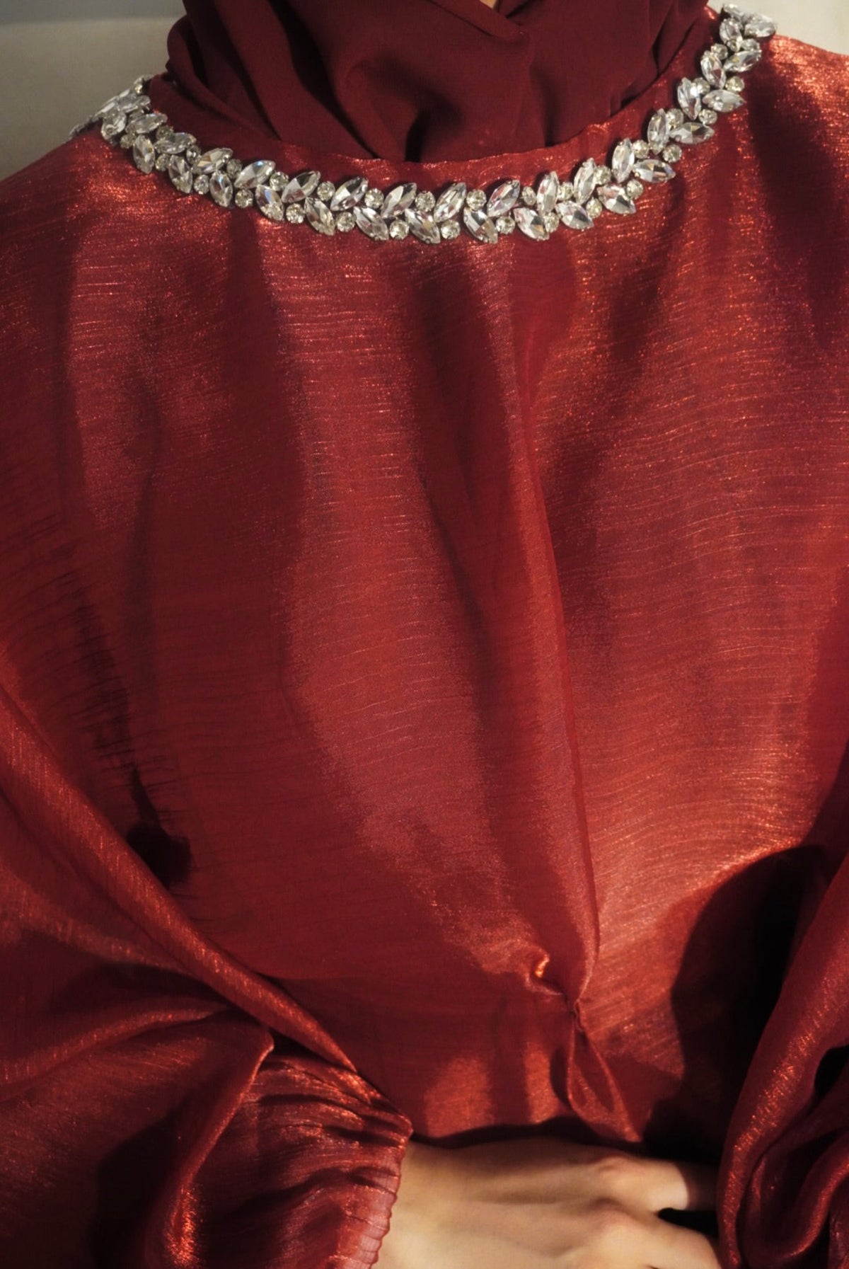 Alma ألما (Berry Red) **PRE-ORDER**