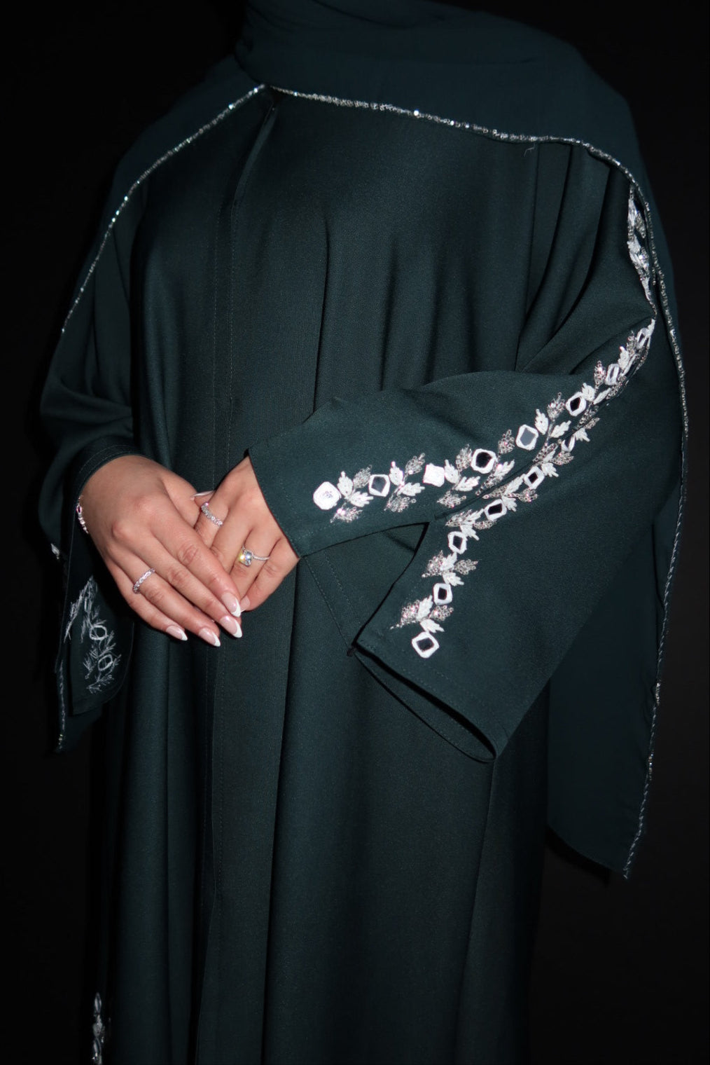Aaira  أرى (Emerald)