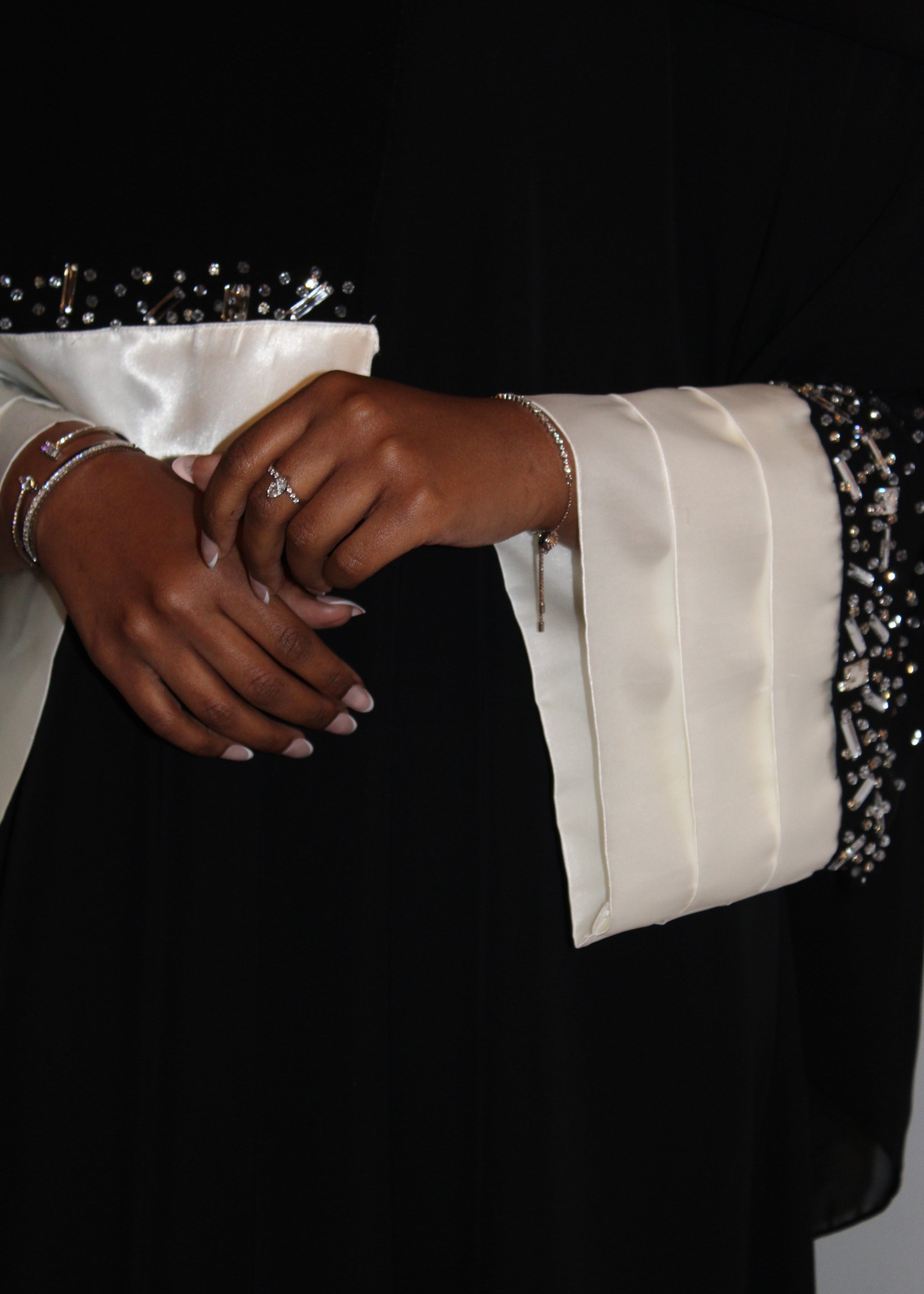 Muna منى *pre-order*
