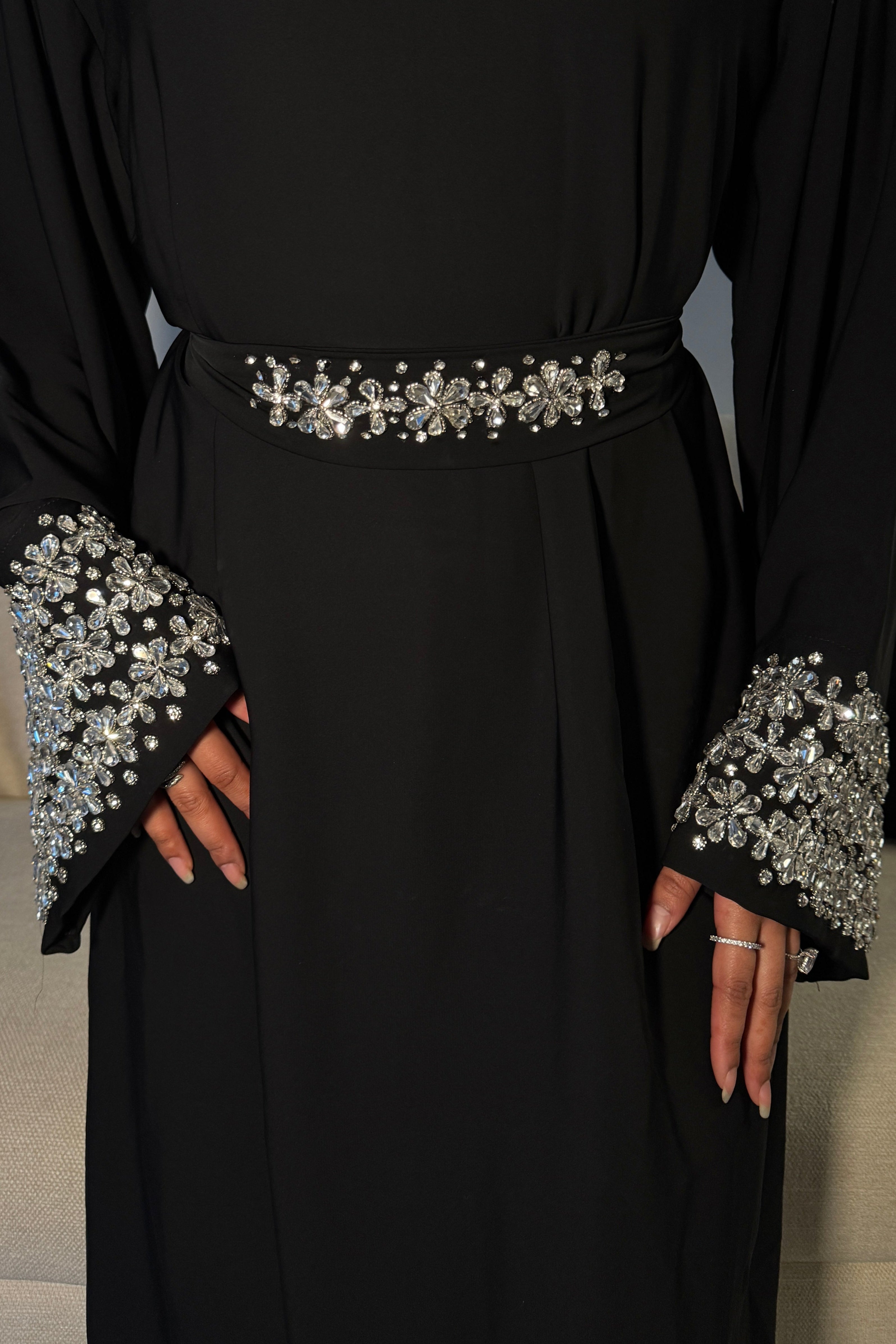 Dahlia داليا (Black)