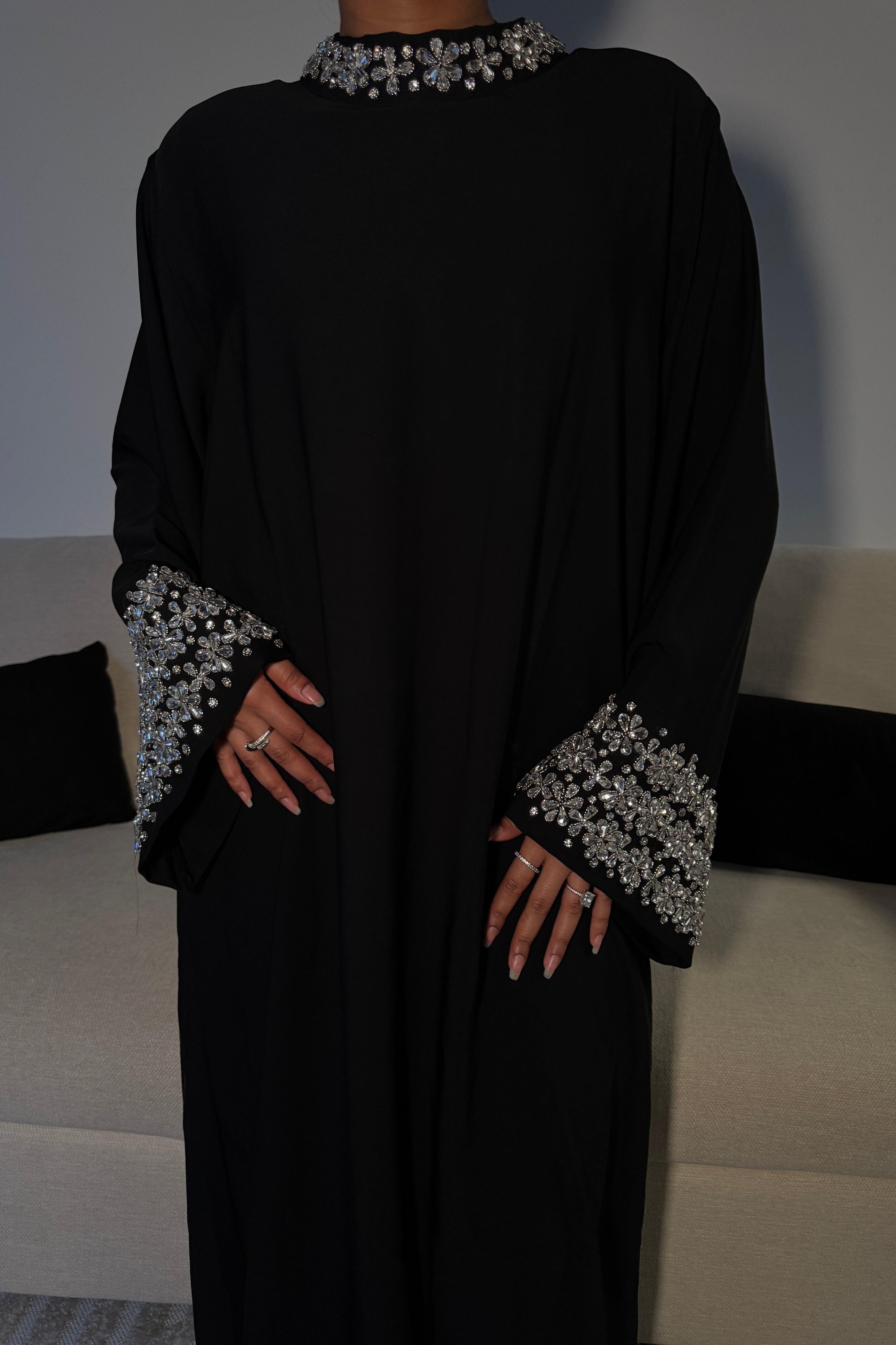 Dahlia داليا (Black)
