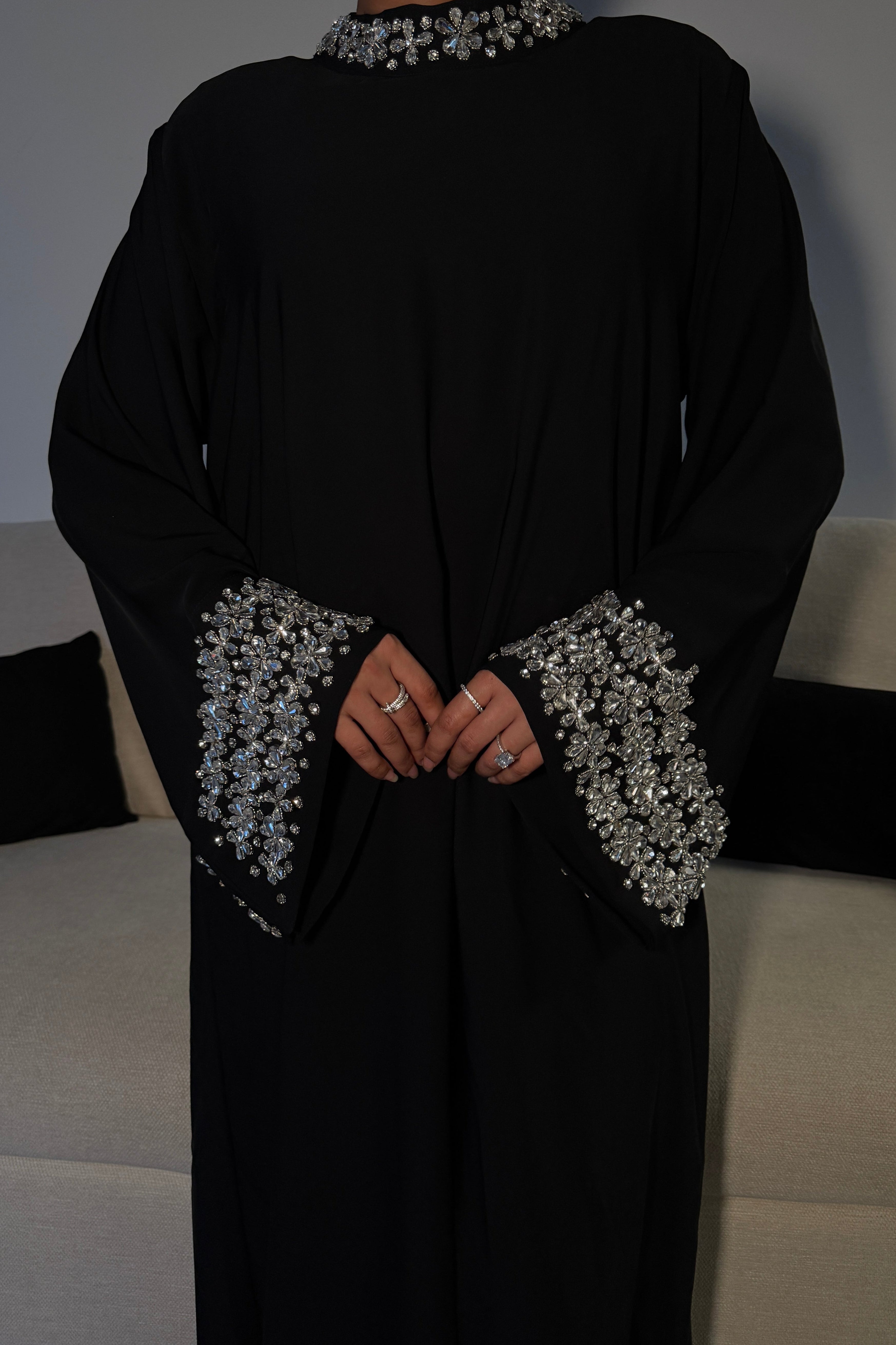 Dahlia داليا (Black)