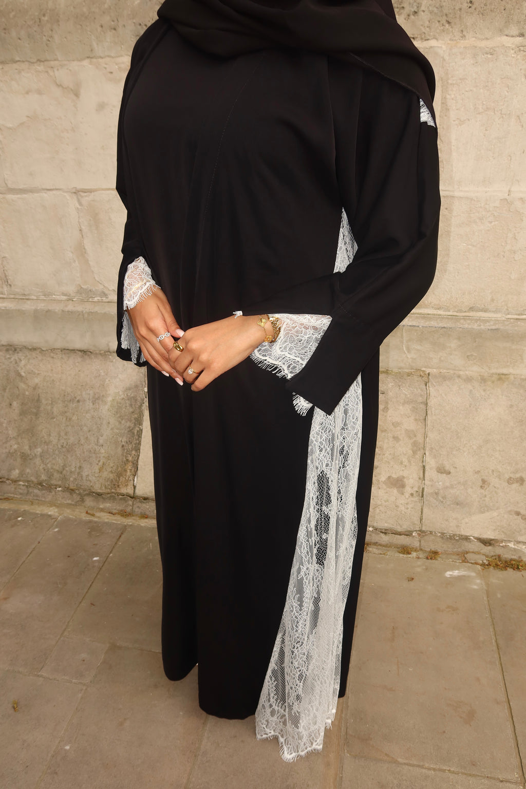 Layaan ليان (Black) *PRE-ORDER*