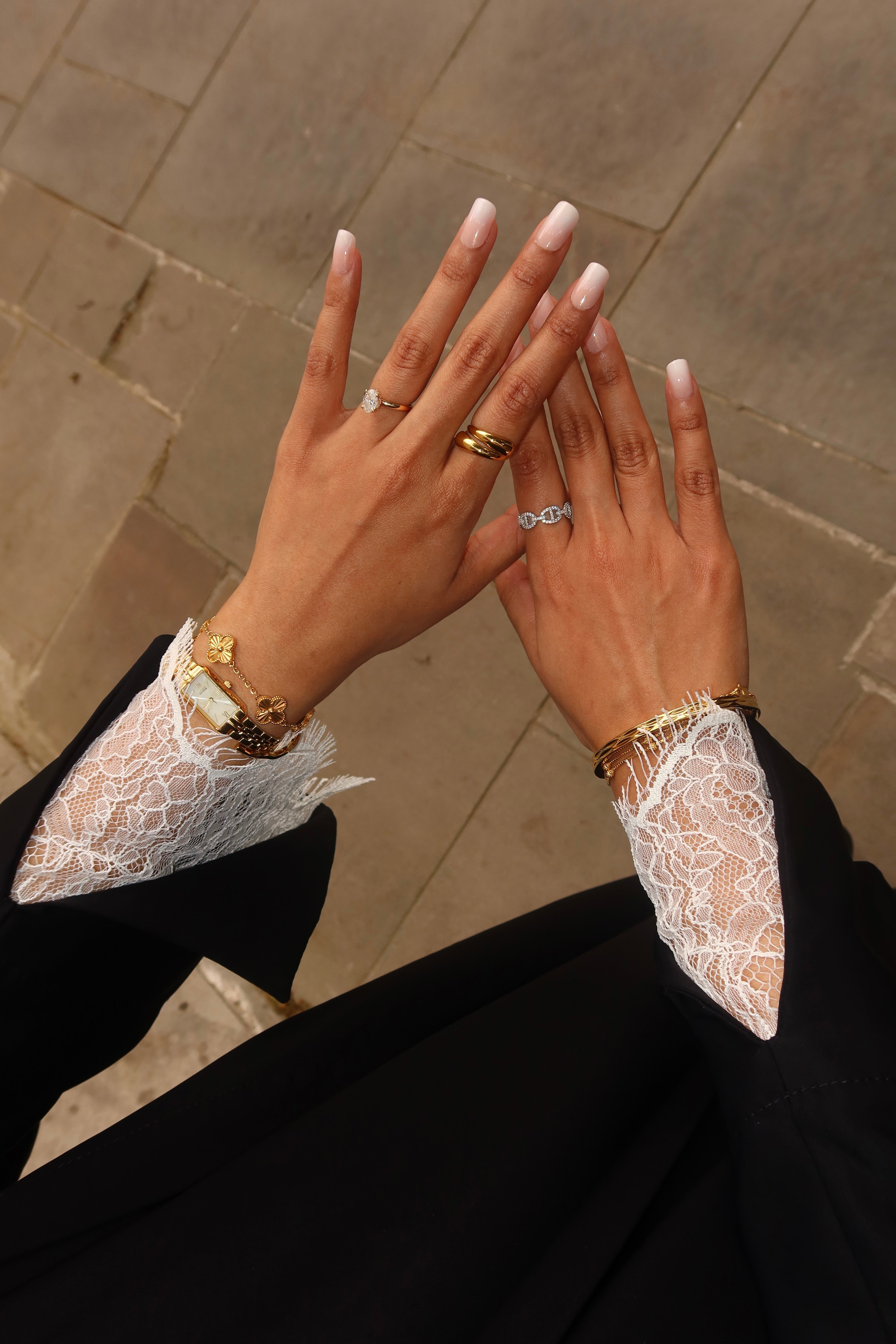 Layaan ليان (Black) *PRE-ORDER*